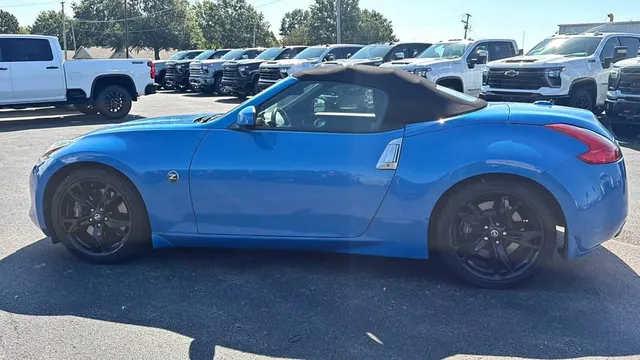 2010 Nissan 370Z Touring Coupe 2D