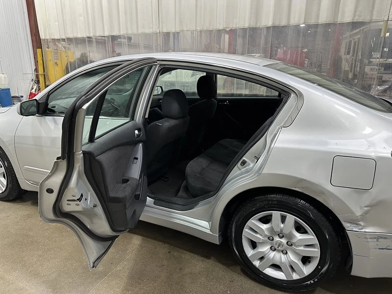 2010 Nissan Altima 4th Gen - Image 11 of 21