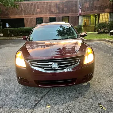 2010 Nissan Altima 2.5 Platinum Sedan 4D