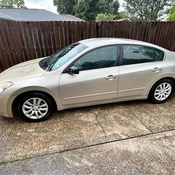 2010 Nissan Altima 2.5 S Coupe 2D