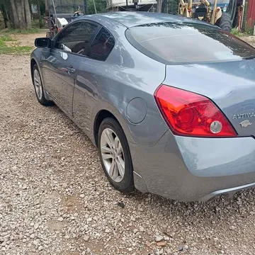 2010 Nissan Altima 2.5 S Coupe