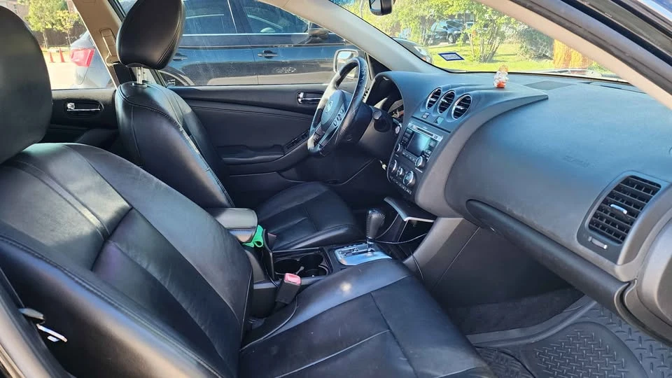 2010 Nissan Altima 4th Gen - Image 2 of 3