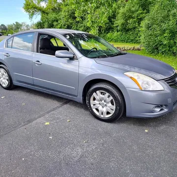 2010 Nissan Altima 2.5 S Sedan 4D