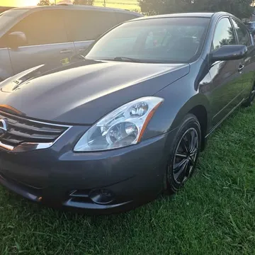 2010 Nissan Altima 2.5 S Sedan