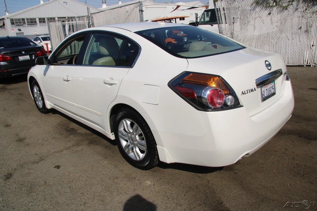2010 Nissan Altima 4th Gen - Image 5 of 21