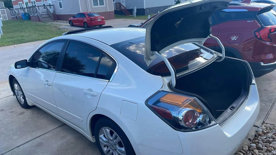 2010 Nissan Altima 4th Gen - Image 3 of 5