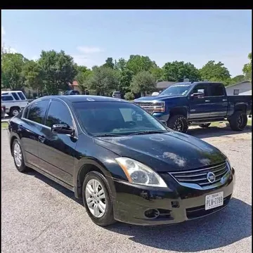 2010 Nissan Altima 2.5 SL Sedan 4D
