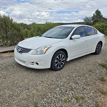 2010 Nissan Altima 2.5 SE Sedan