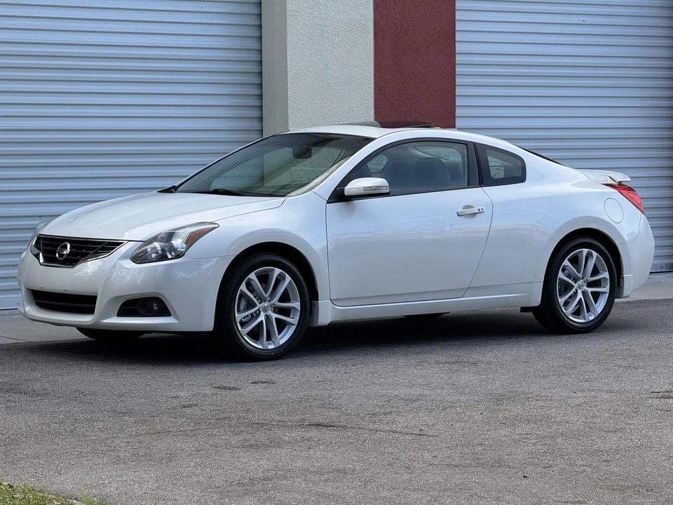 2010 Nissan Altima 4th Gen - Image 4 of 31