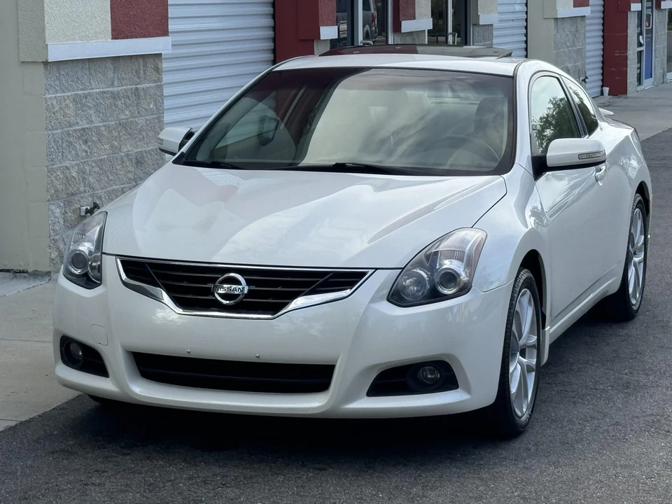 2010 Nissan Altima 4th Gen - Image 11 of 31
