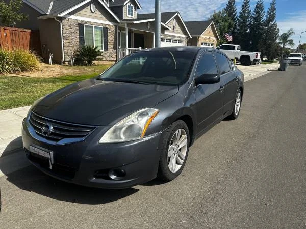 2010 Nissan Altima 4th Gen - Image 2 of 3