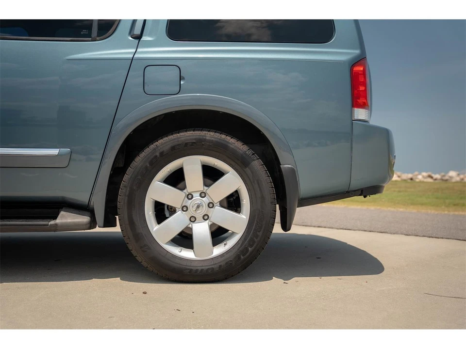 2010 Nissan Armada - Image 10 of 31