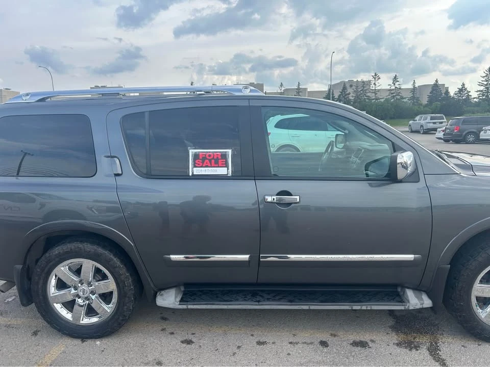 2010 Nissan Armada - Image 4 of 11