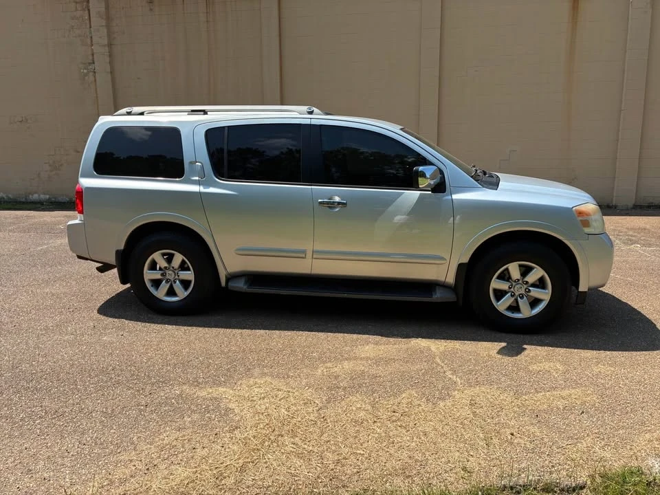 2010 Nissan Armada - Image 2 of 9