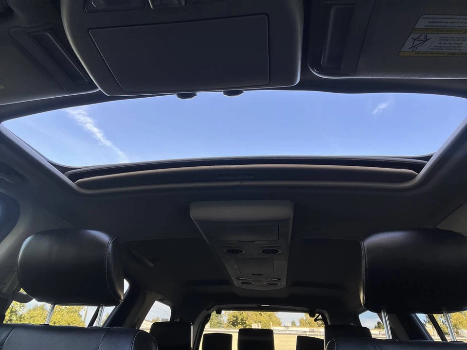 2010 Nissan Armada - Image 16 of 21