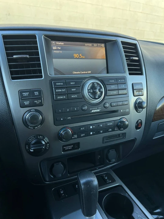 2010 Nissan Armada - Image 18 of 21