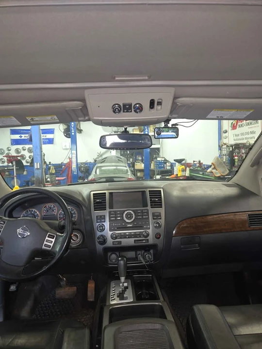 2010 Nissan Armada - Image 9 of 21