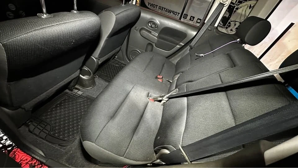 2010 Nissan Cube - Image 6 of 9