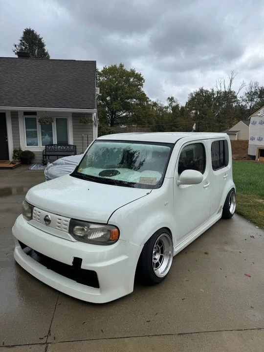 2010 Nissan Cube - Image 8 of 11