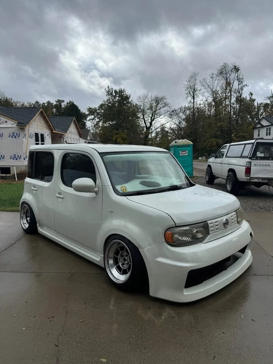 2010 Nissan Cube - Image 4 of 11