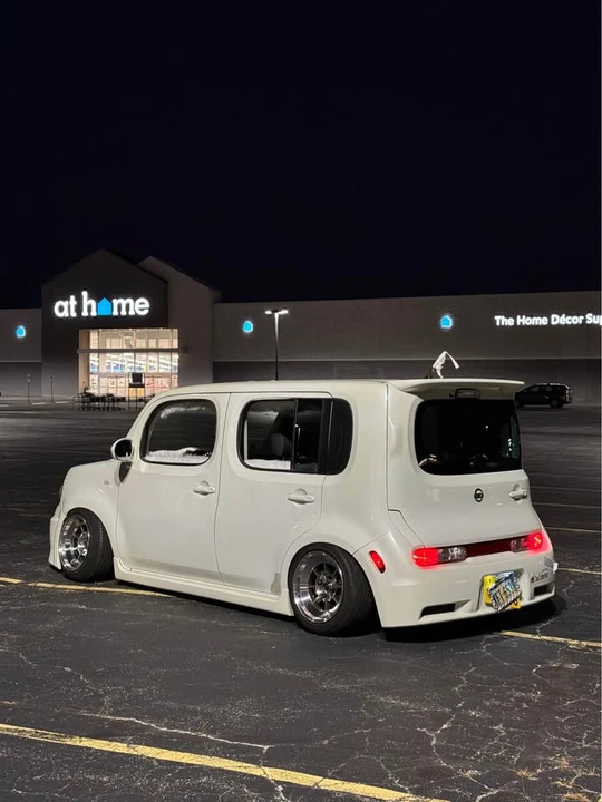 2010 Nissan Cube - Image 3 of 11