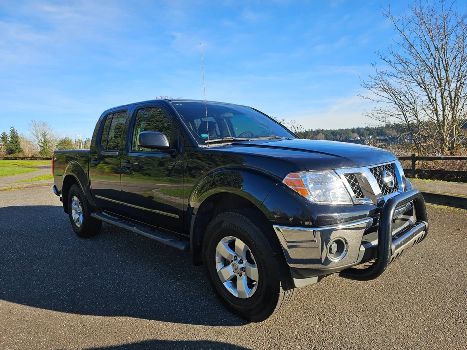 2010 Nissan Frontier 2nd Gen - Image 3 of 21