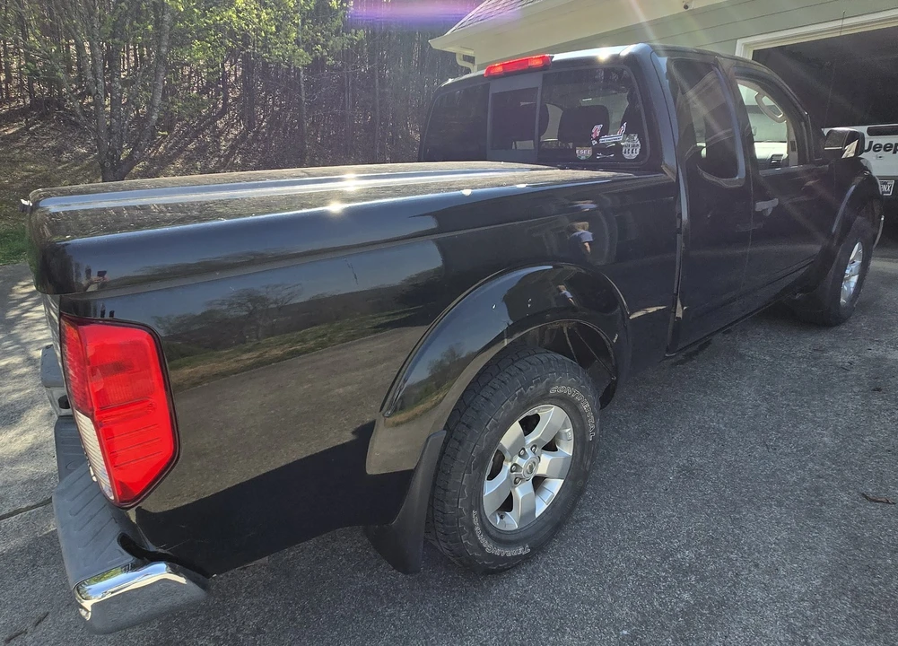 2010 Nissan Frontier 2nd Gen - Image 10 of 21
