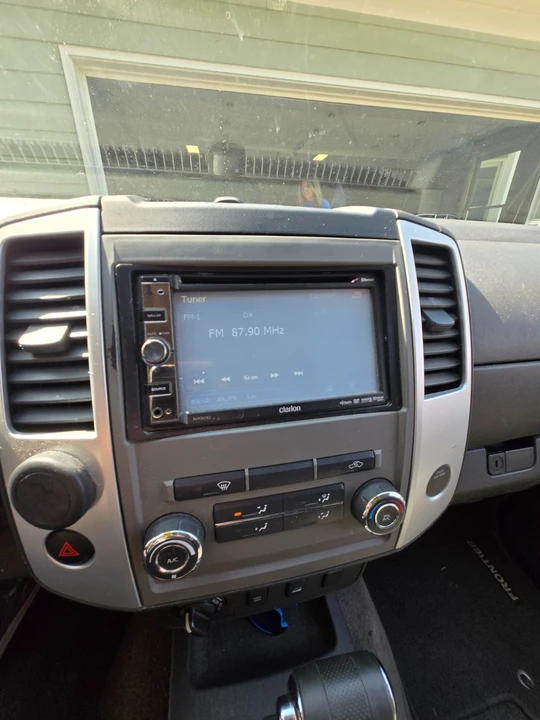 2010 Nissan Frontier 2nd Gen - Image 17 of 21