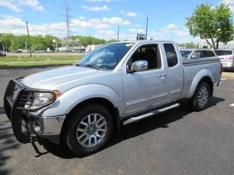 2010 Nissan Frontier 2nd Gen - Image 2 of 12