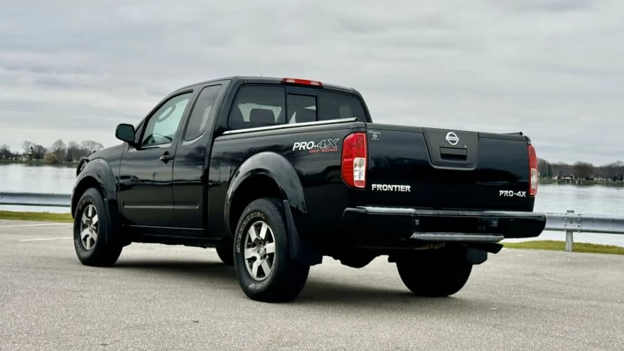 2010 Nissan Frontier 2nd Gen - Image 11 of 31