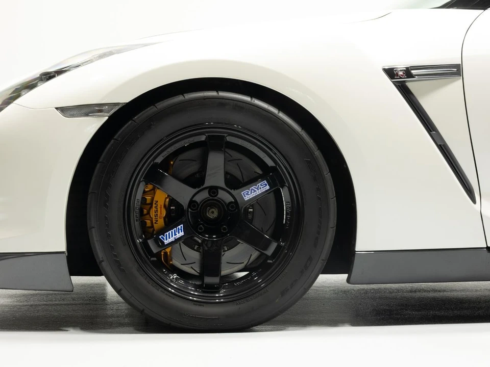 2010 Nissan R35 GT-R Premium - Image 15 of 31
