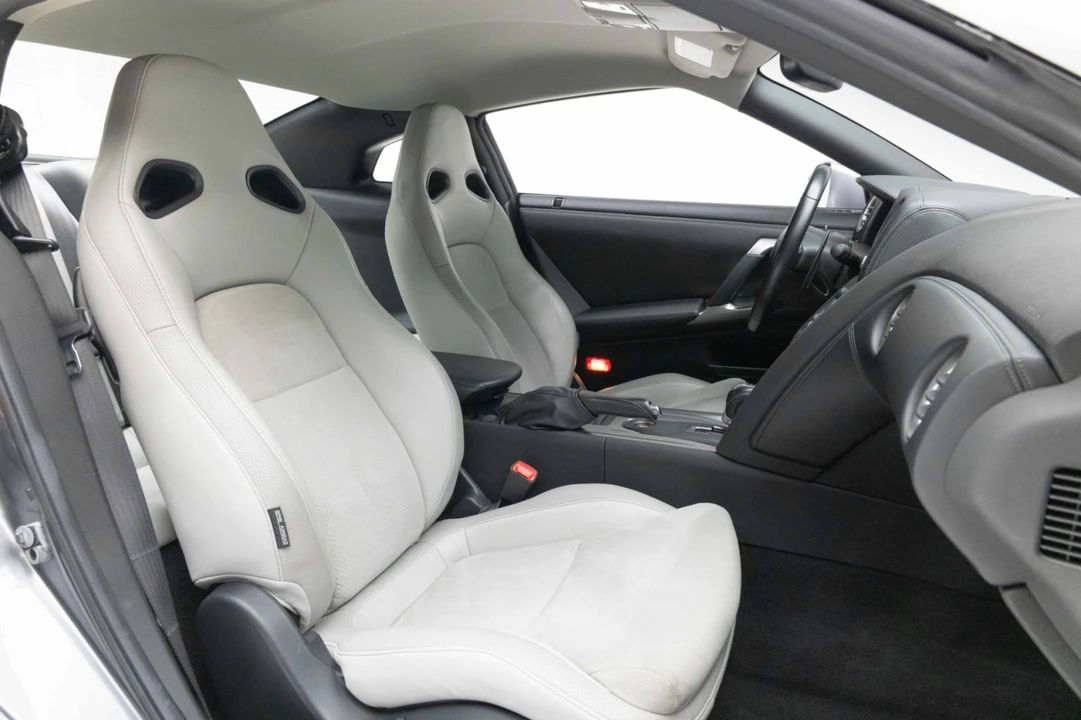 2010 Nissan R35 GT-R Premium - Image 4 of 31