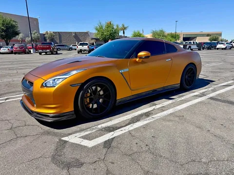 2010 Nissan GT-R Premium Coupe 2D