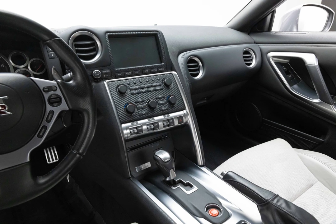 2010 Nissan R35 GT-R Premium - Image 22 of 31