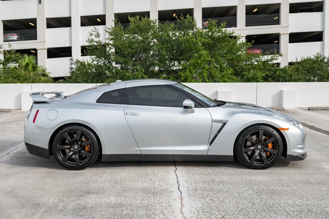 2010 Nissan R35 GT-R Premium - Image 3 of 31
