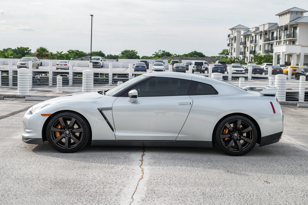 2010 Nissan R35 GT-R Premium - Image 7 of 31