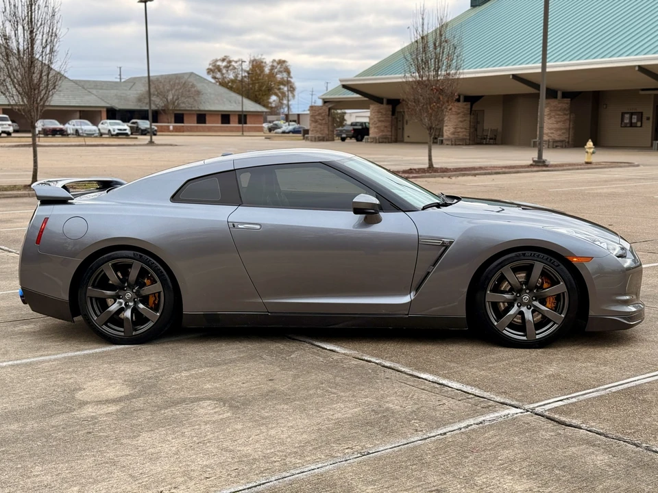 2010 Nissan R35 GT-R Premium - Image 17 of 31