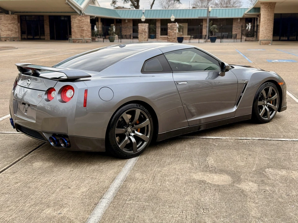 2010 Nissan R35 GT-R Premium - Image 15 of 31