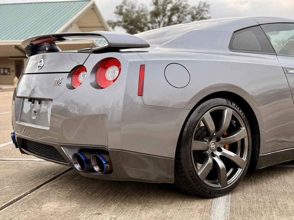 2010 Nissan R35 GT-R Premium - Image 23 of 31