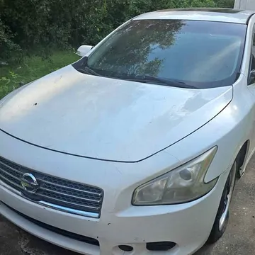 2010 Nissan Maxima SE