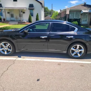 2010 Nissan Maxima SV