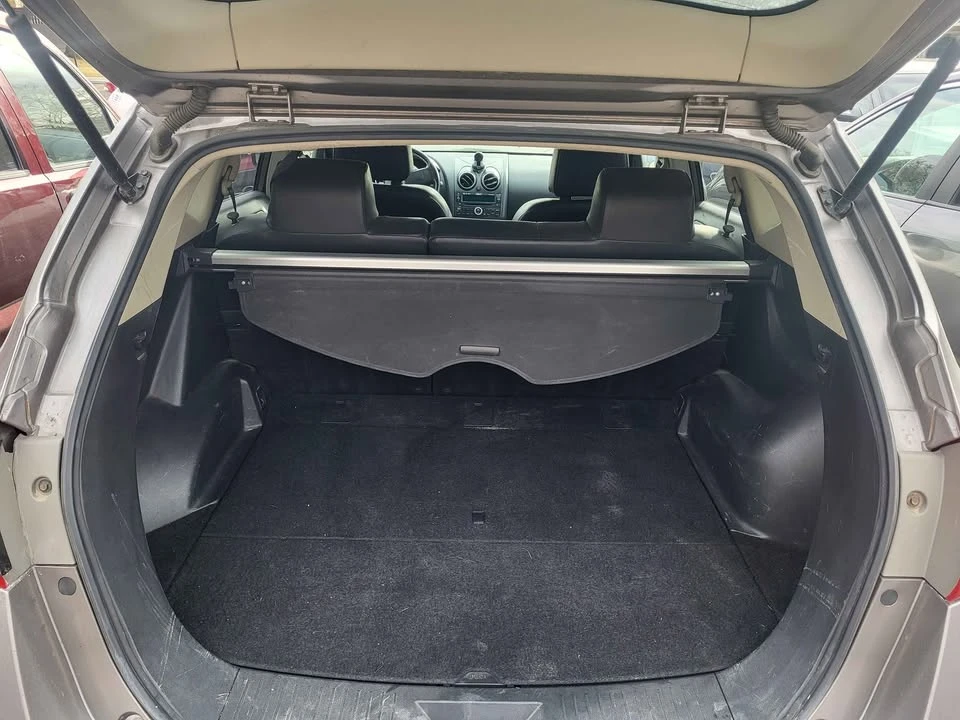 2010 Nissan Rogue - Image 5 of 9