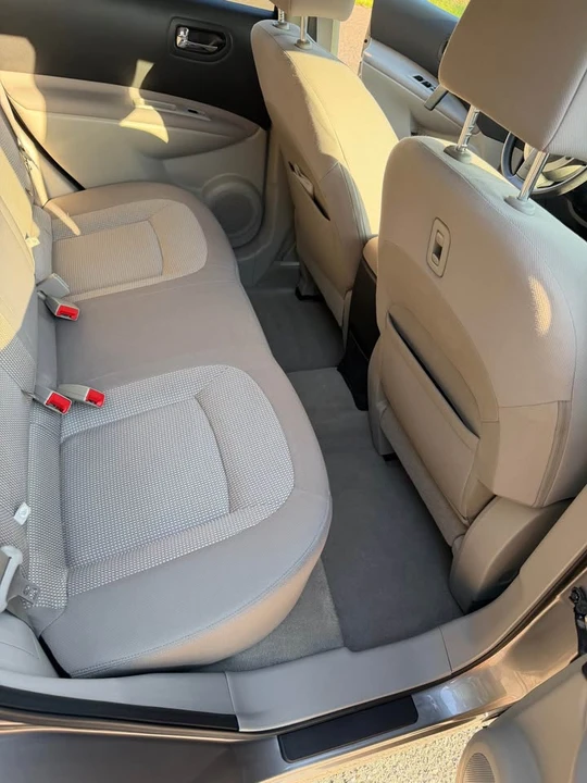 2010 Nissan Rogue - Image 13 of 15