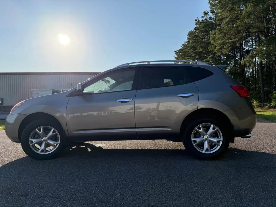 2010 Nissan Rogue - Image 4 of 15