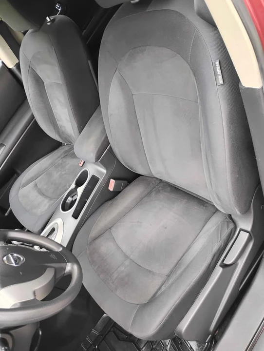 2010 Nissan Rogue - Image 11 of 18