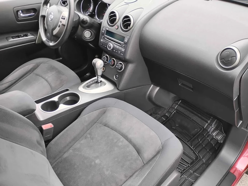 2010 Nissan Rogue - Image 12 of 18