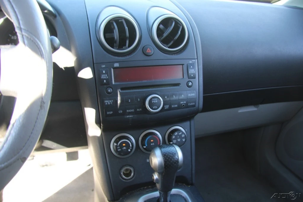 2010 Nissan Rogue - Image 18 of 21
