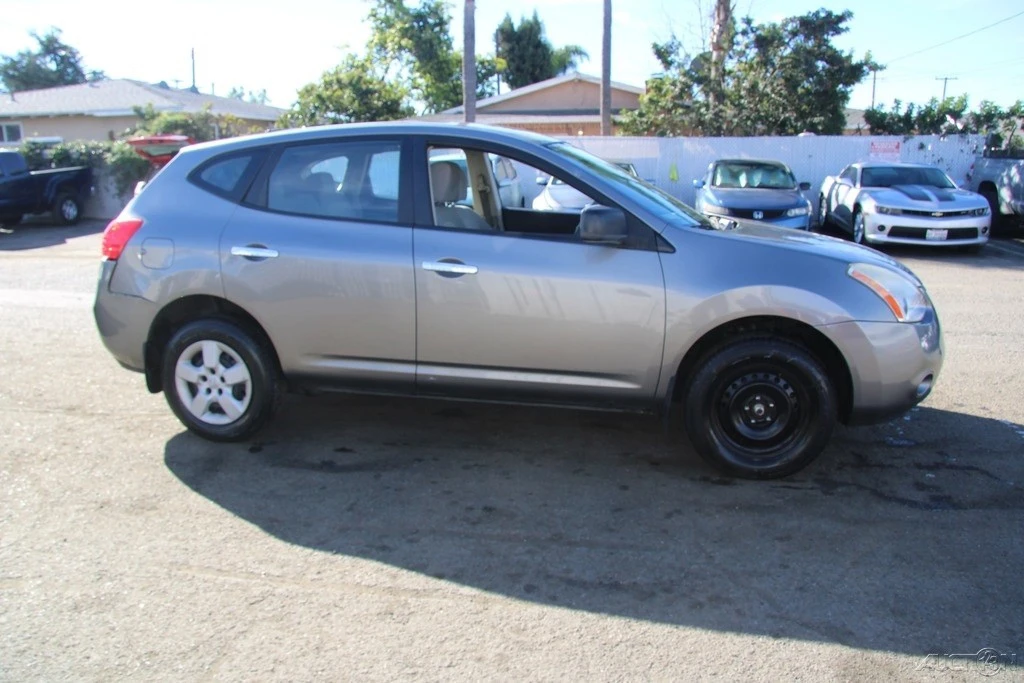 2010 Nissan Rogue - Image 8 of 21