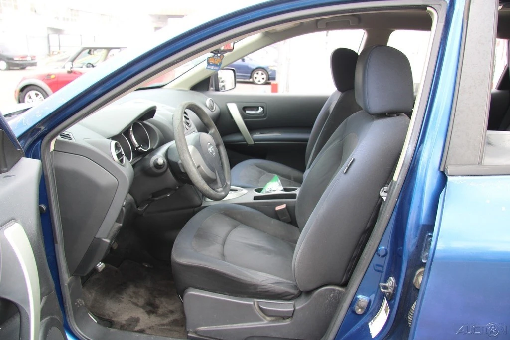 2010 Nissan Rogue - Image 14 of 21