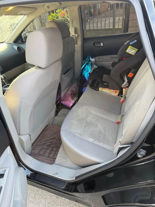 2010 Nissan Rogue - Image 6 of 7